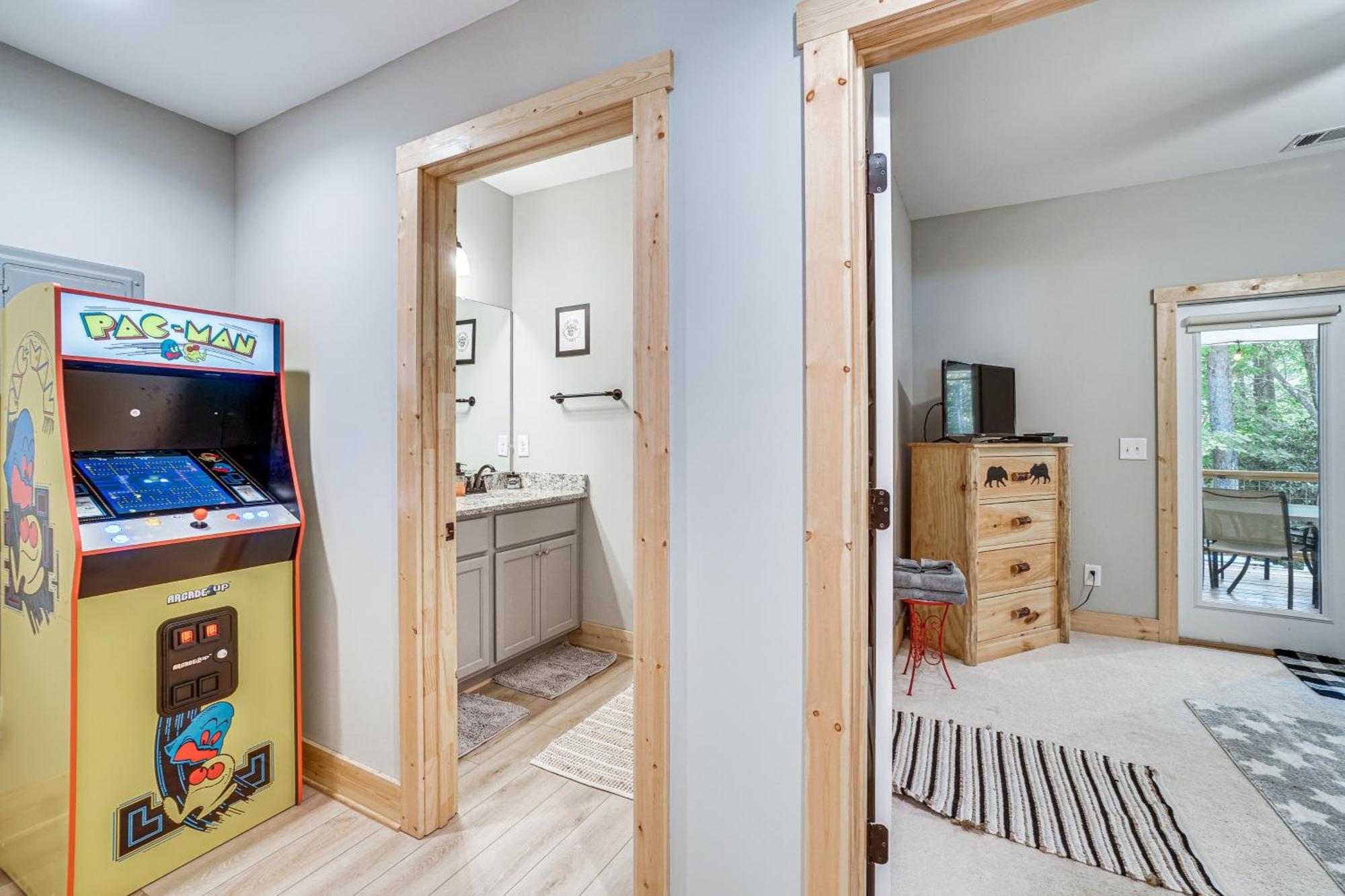 Stunning Helen Getaway With Hot Tub And Ev Charger!ヴィラ エクステリア 写真