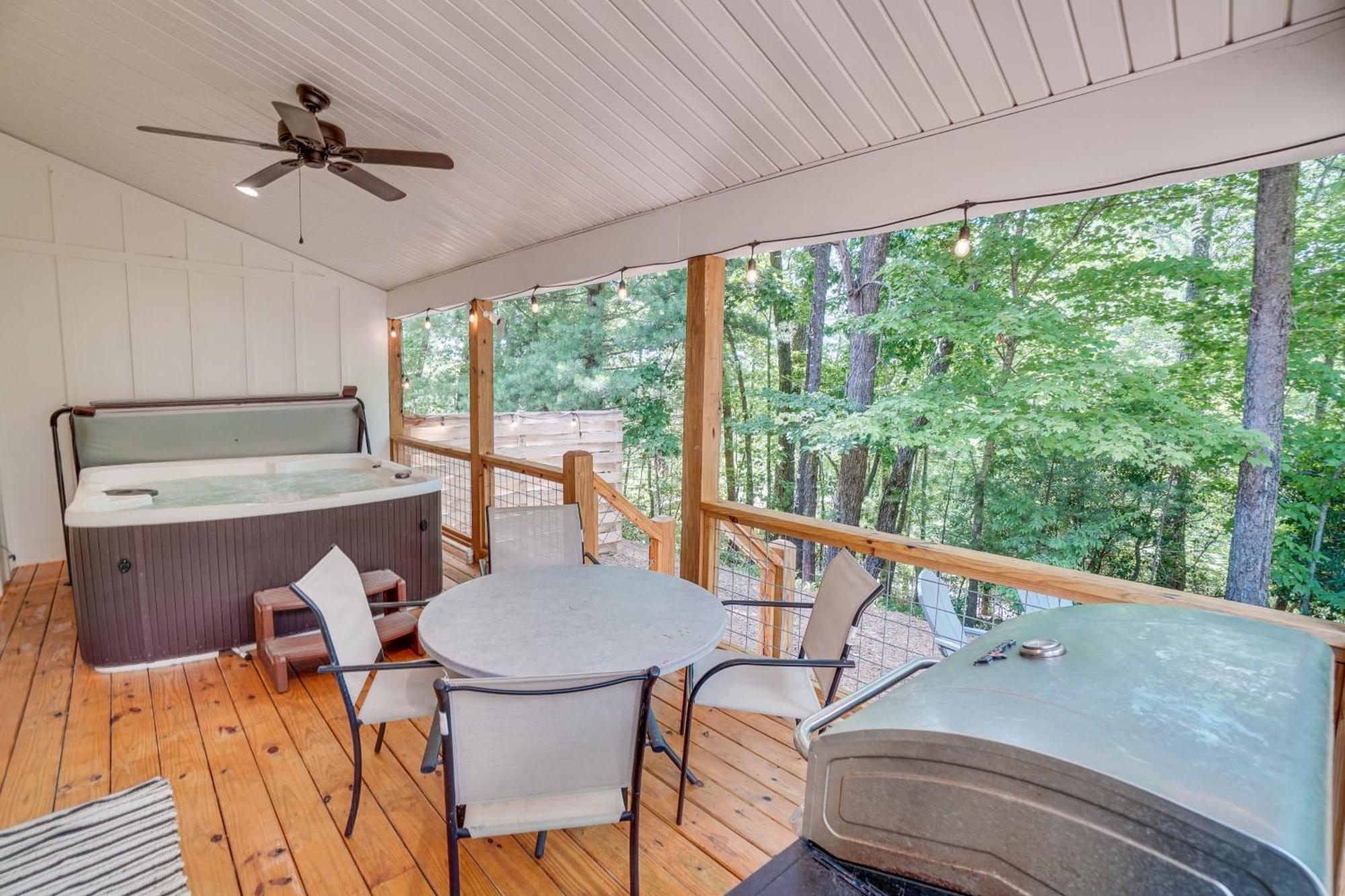 Stunning Helen Getaway With Hot Tub And Ev Charger!ヴィラ エクステリア 写真
